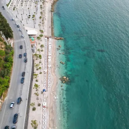 Lion Fountain 1 Apartament