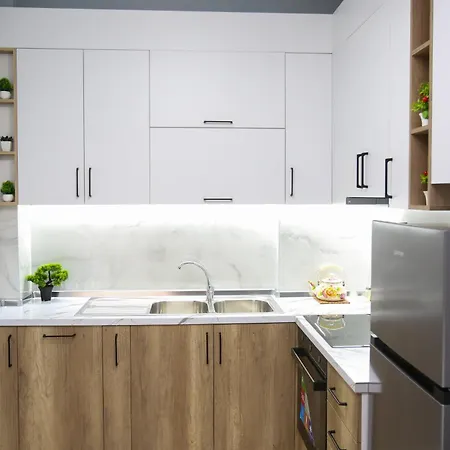 Apartment Lion Fountain 1 *