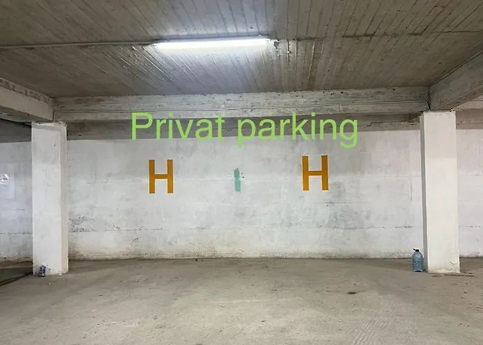 Lion Fountain 1 * Vlorë